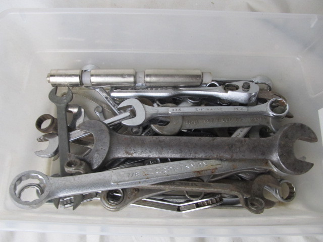 lot 107 image: Large Lot of Wrenches