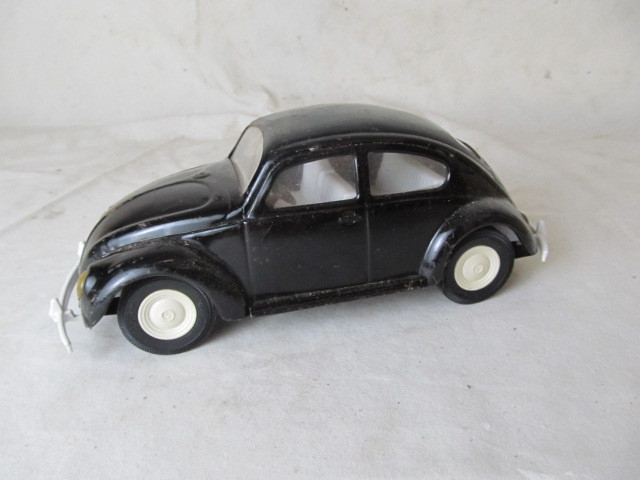 lot 144 image: Tonka VW Bug