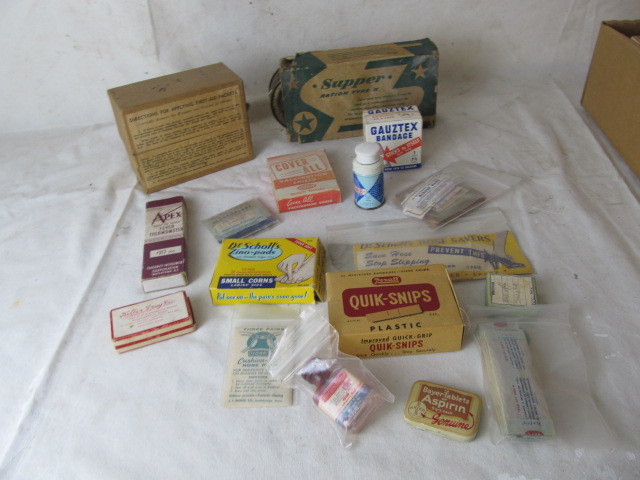 lot 146 image: 1st Aide Vintage Packaging