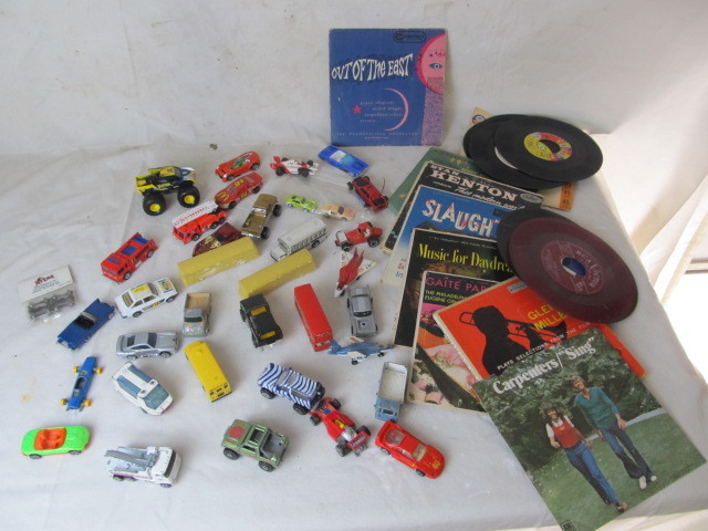 lot 150 image: Lot of Misc Small Cars