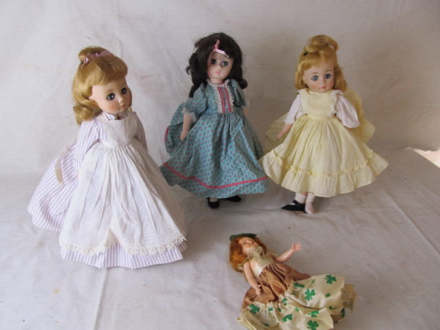 lot 157 image: Madam Alexander Dolls