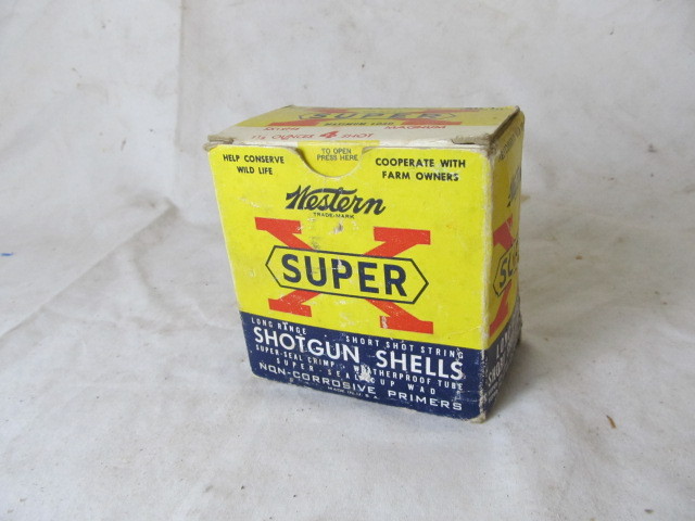 lot 176 image: Vintage Box of Shot Gun Shells