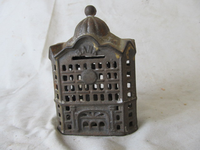 lot 204 image: Bank Building Cast Bank