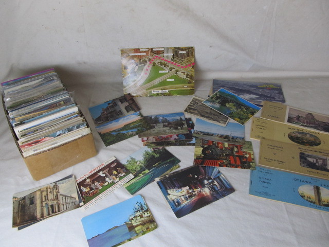 lot 206 image: Lot of Mid-Century Post Cards
