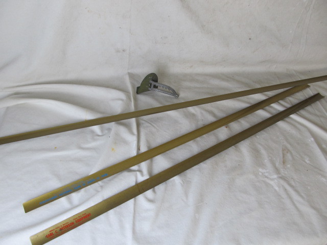 lot 246 image: Advertising Yard Rulers