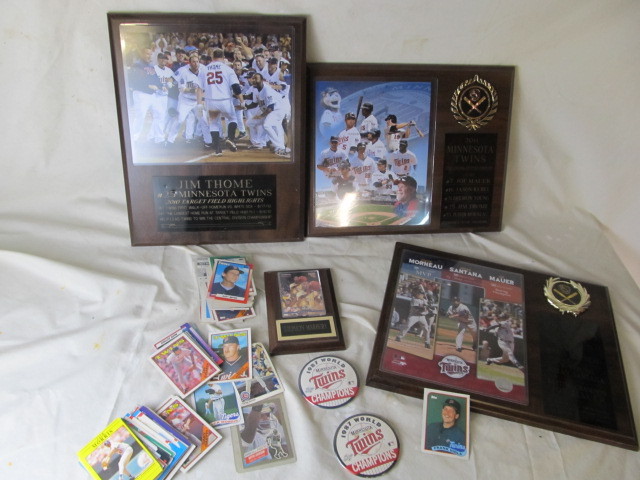 lot 253 image: Lot of Sports Memorabilia