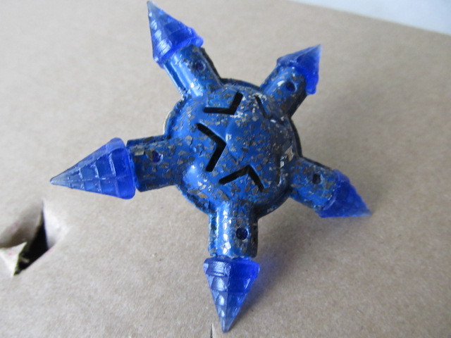 lot 258 image: Vintage Christmas Pieces- Star & Bulb