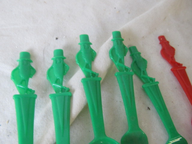 lot 296 image: Mr Peanut Spoons & Forks