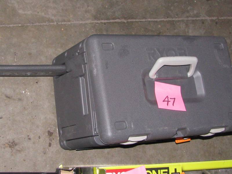 Ryobi Chain Saw )Gas)