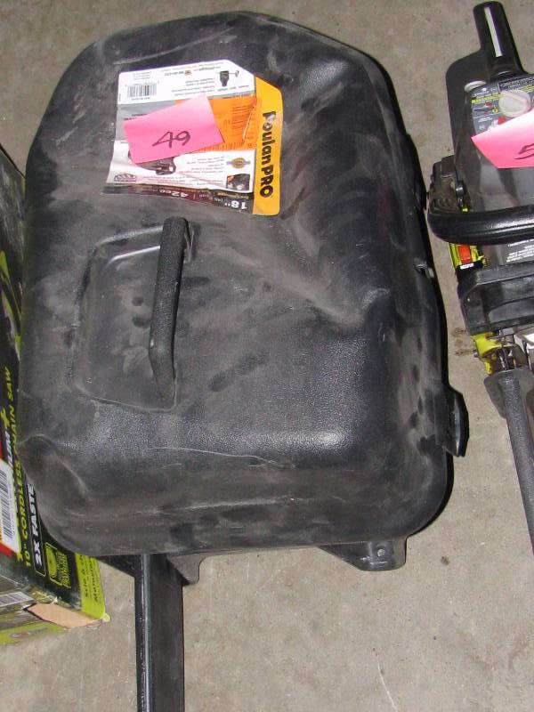 Poulan Pro Chain Saw (Gas)