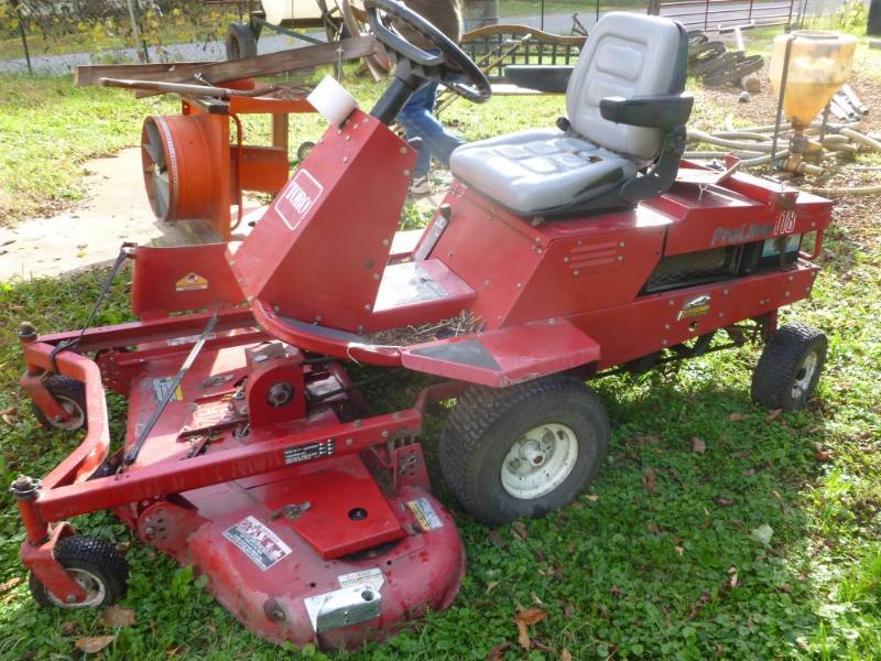 Toro Riding Lawn Mower | Manannah #284 Antique Wheels, Beer Neon, John
