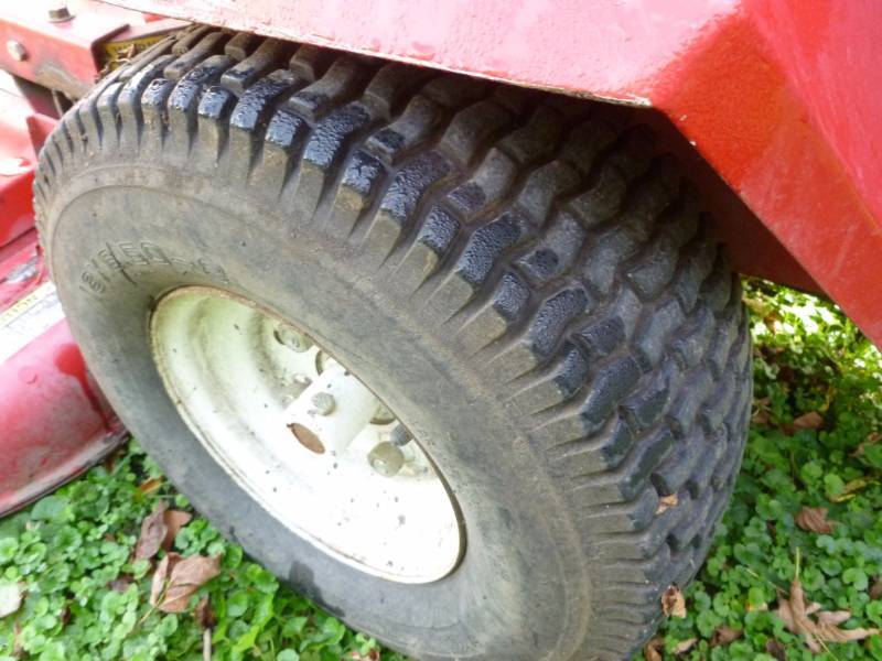 Toro Riding Lawn Mower | Manannah #284 Antique Wheels, Beer Neon, John