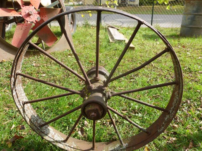 lot 34 image: Antique Steel Wheel