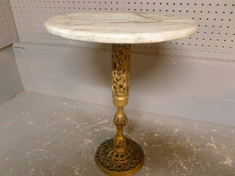 lot 41 image: Marble End Table