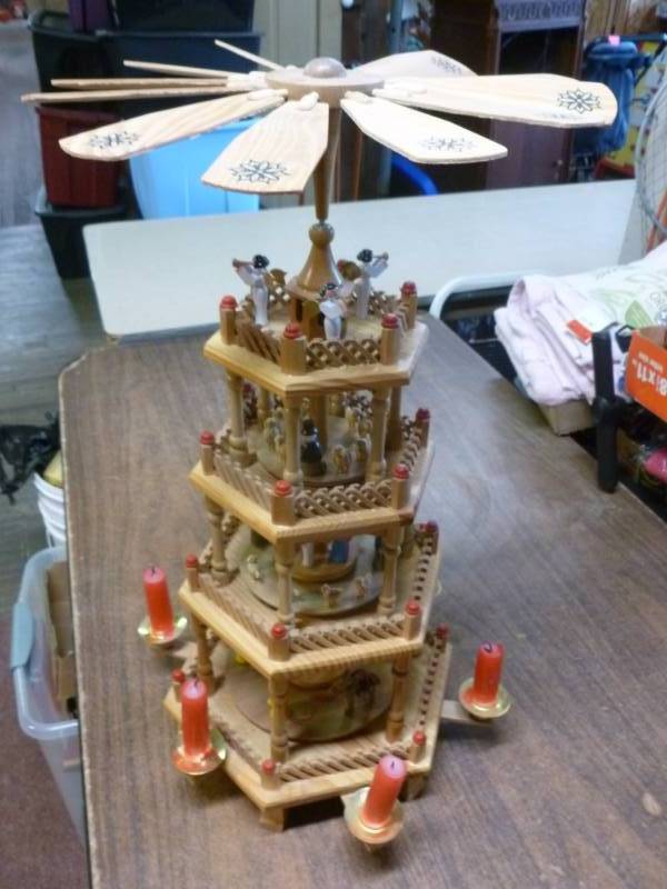 lot 65 image: Musical Decoration