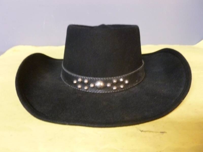 lot 68 image: Cowboy Hat