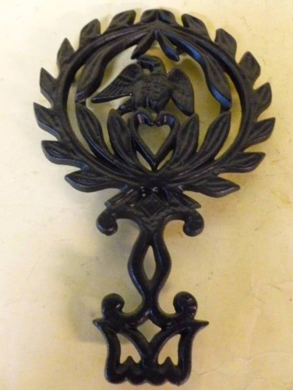 lot 79 image: Cast Iron Trivet