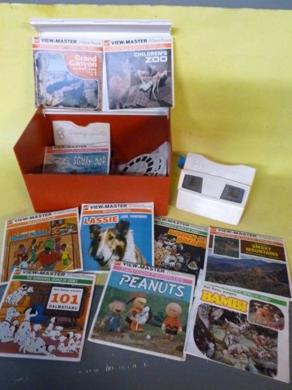 lot 85 image: Vintage View Master
