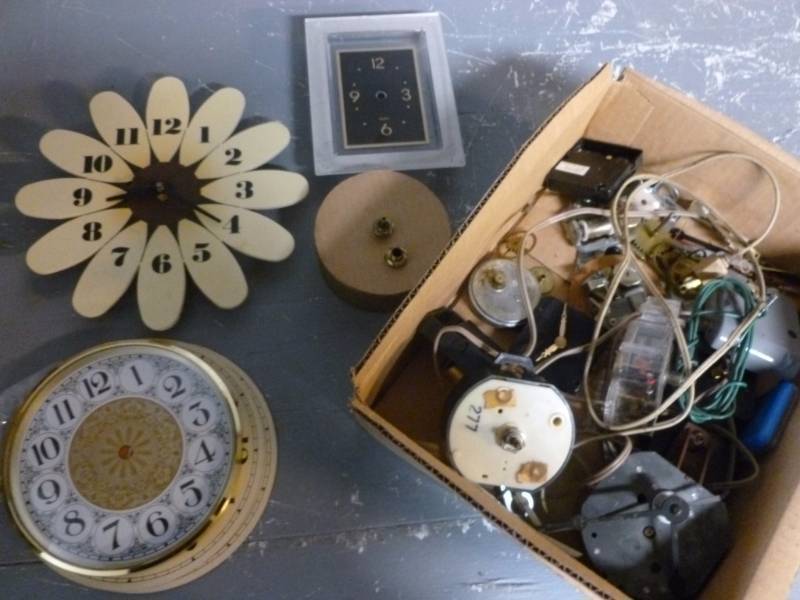 lot 93 image: Clock Parts
