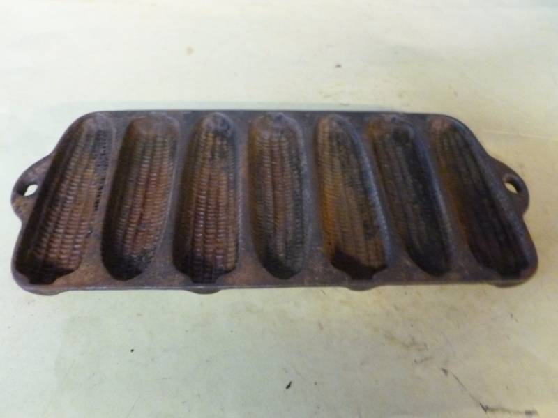 lot 113 image: Vintage Wagner Ware