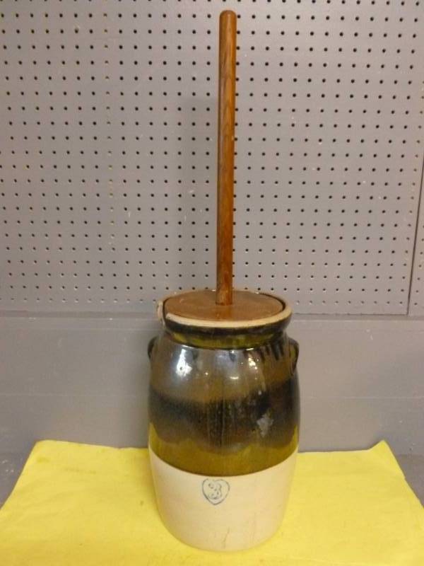 lot 114 image: Vintage Butter Churn