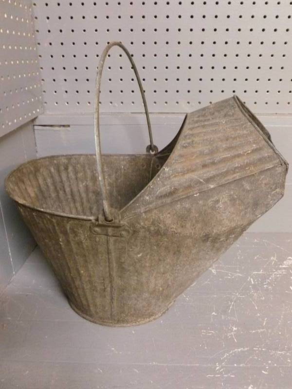 lot 115 image: Vintage Coal Bucket