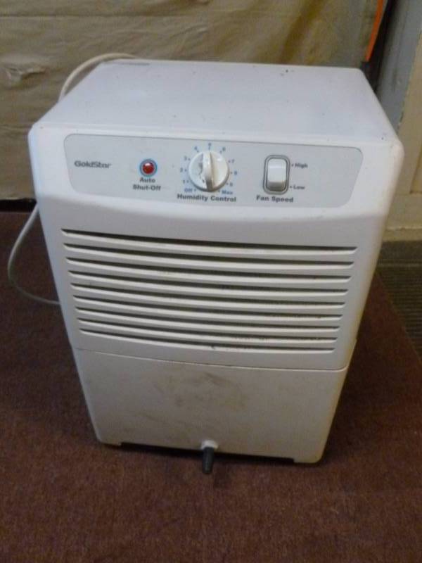 lot 123 image: Dehumidifier