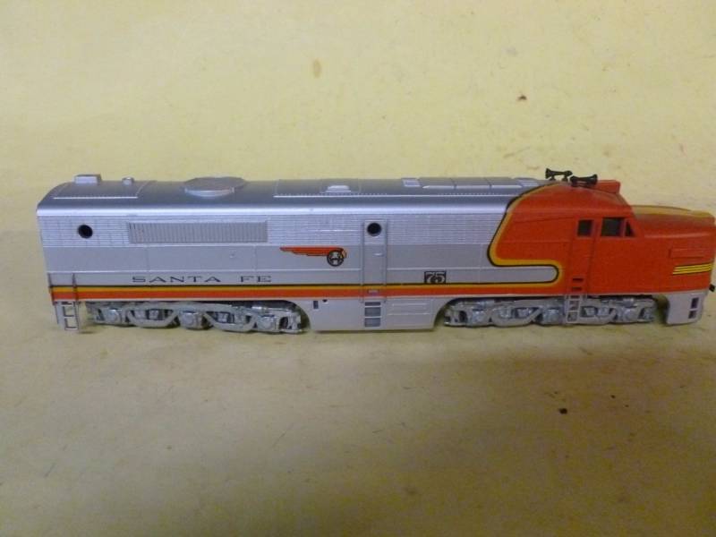 lot 140 image: HO Scale Locomotive