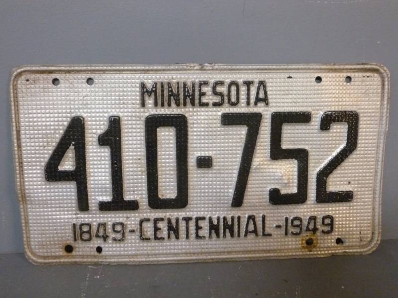 lot 159 image: Vintage License Plate