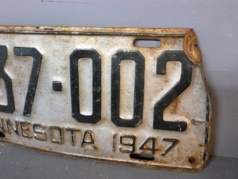 lot 164 image: Vintage License Plate