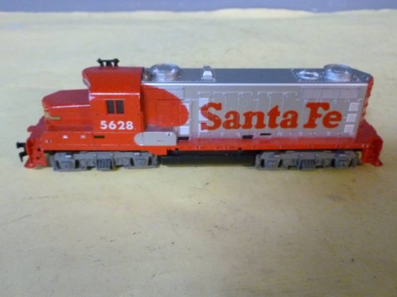 lot 180 image: HO Scale Locomotive