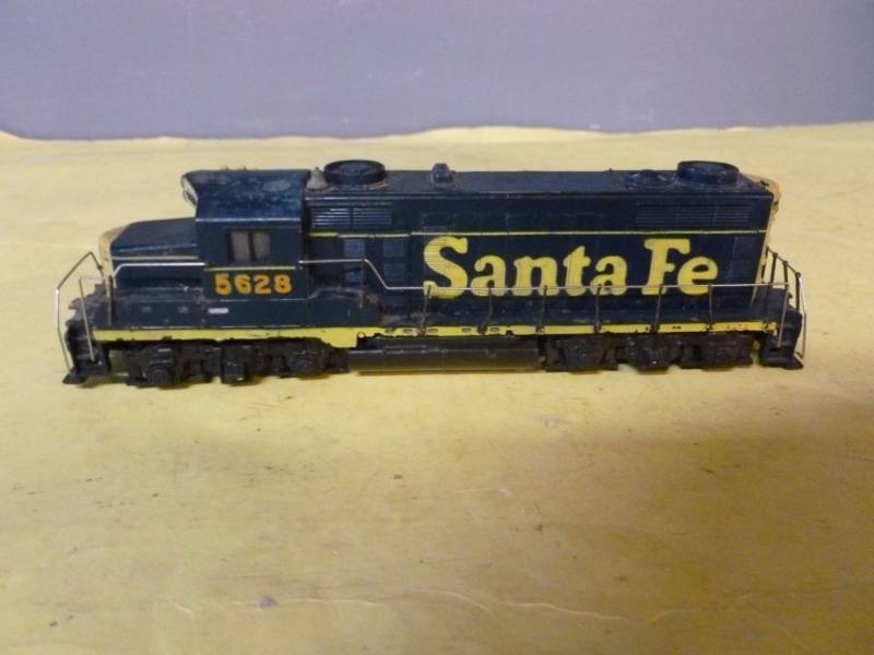 lot 200 image: HO Scale Locomotive