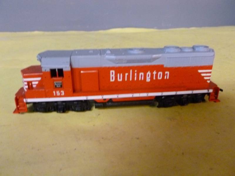 lot 202 image: HO Scale Locomotive