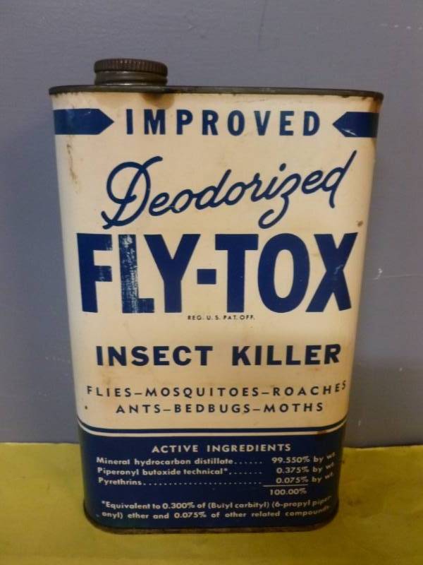 lot 204 image: Vintage Metal Container