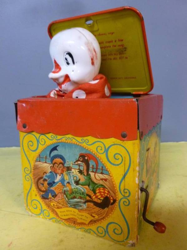 lot 211 image: Vintage Music Box