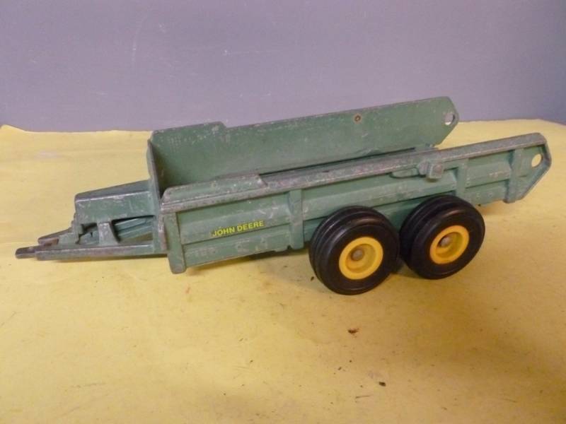 lot 216 image: Ertl