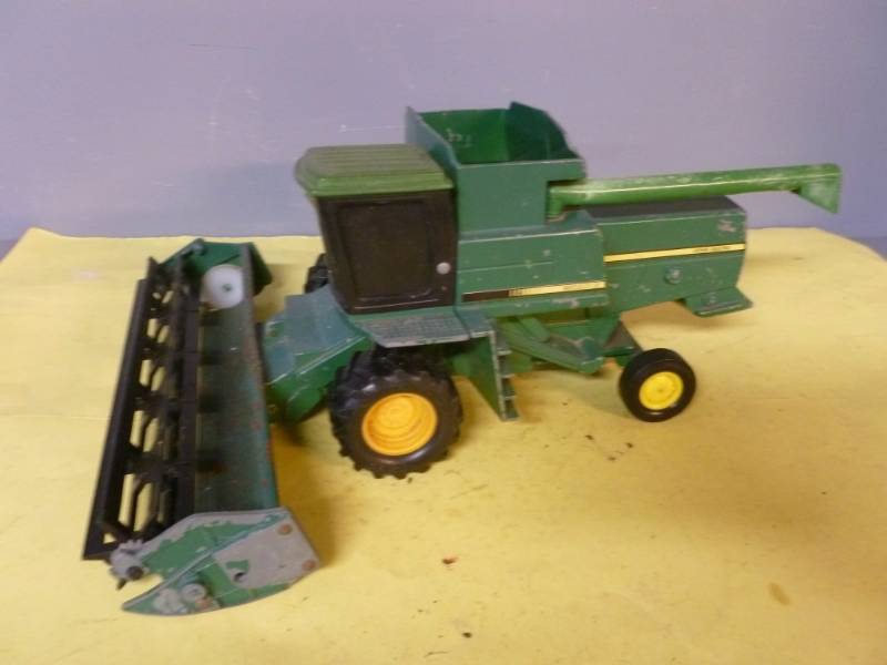 lot 217 image: Ertl