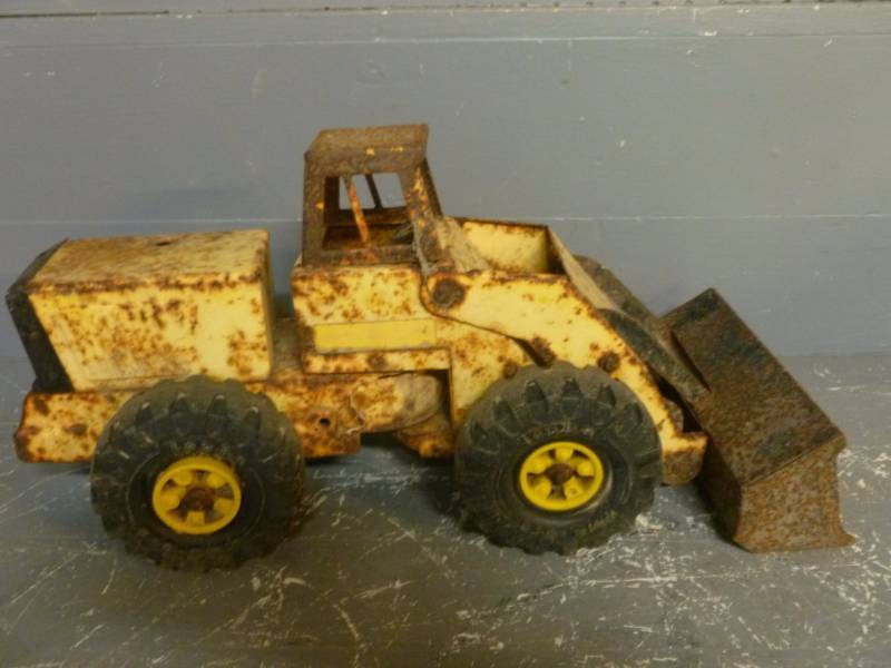 lot 220 image: Tonka Loader