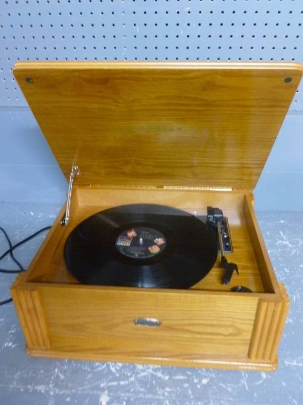 lot 227 image: Record Player