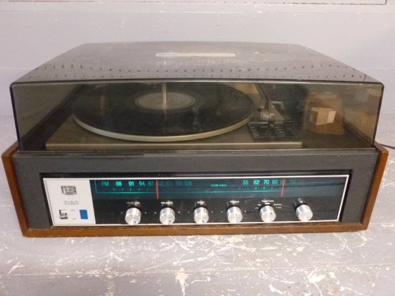 lot 228 image: Record Player