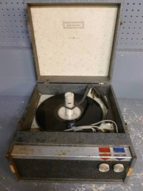 lot 229 image: Vintage Record Player