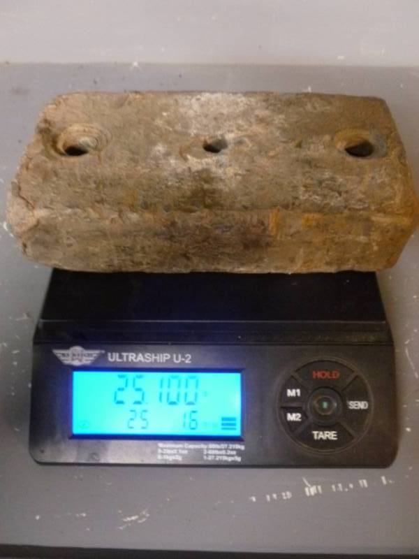 lot 243 image: Lead Block