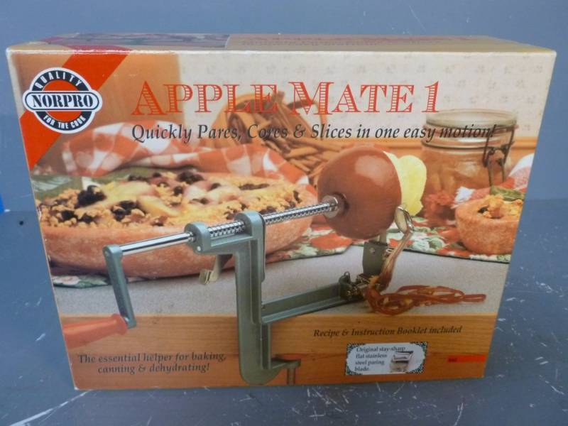lot 263 image: Apple Peeler
