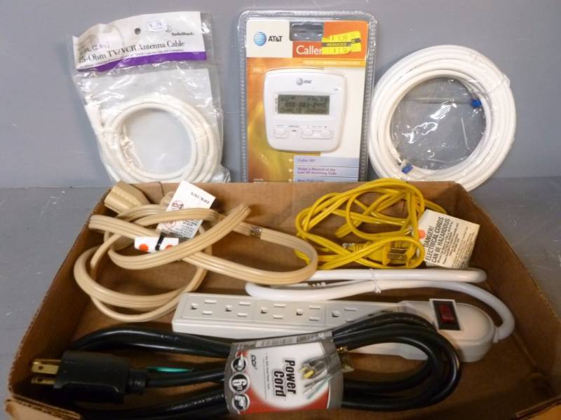 lot 272 image: Electrical Items
