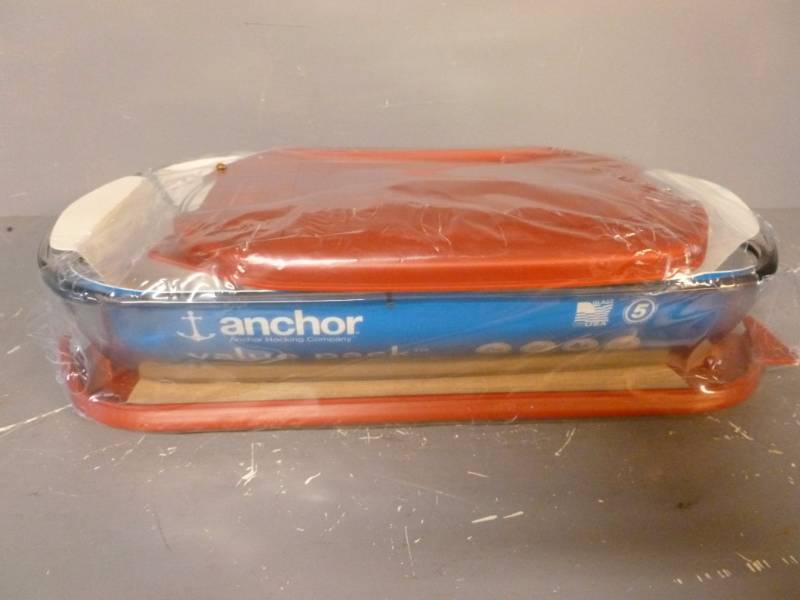 lot 281 image: New Bakeware