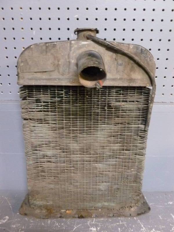 lot 283 image: Vintage Tractor Part