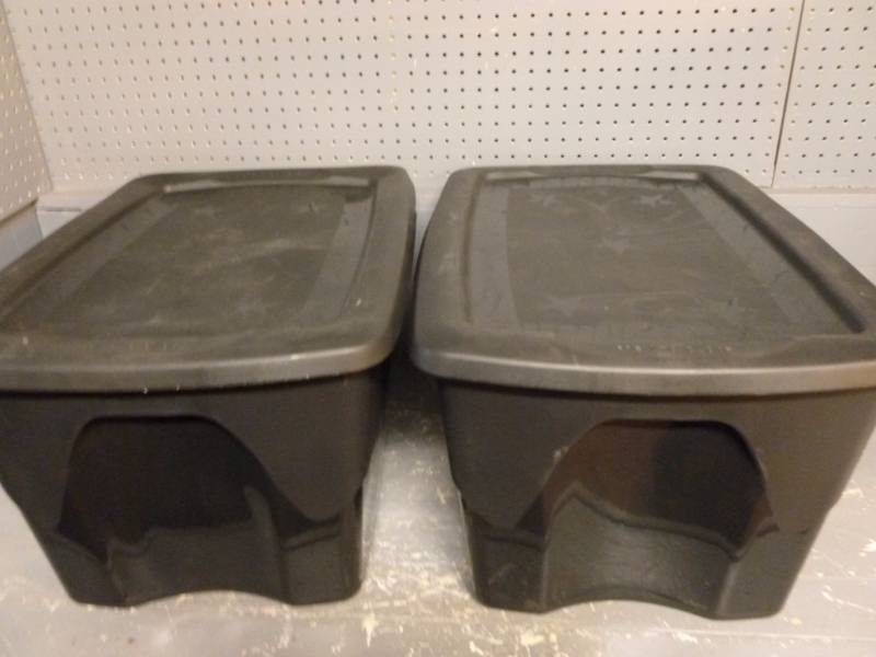 lot 292 image: Storage Totes