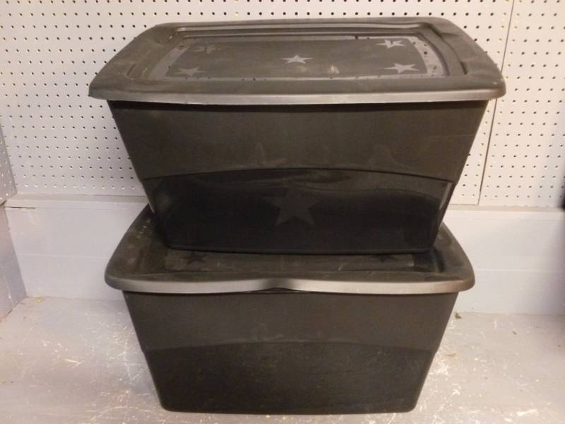 lot 294 image: Storage Totes