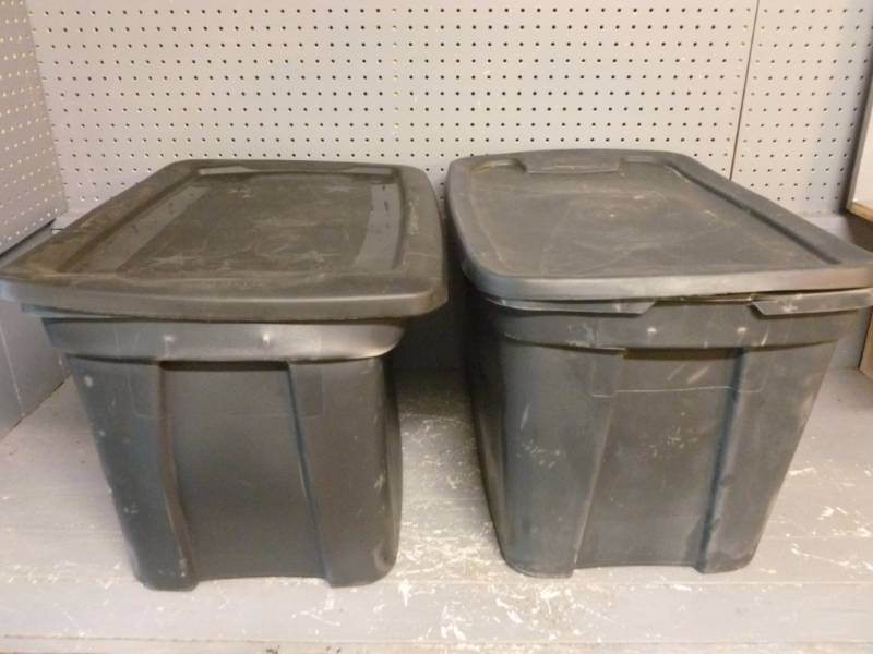lot 301 image: Storage Totes