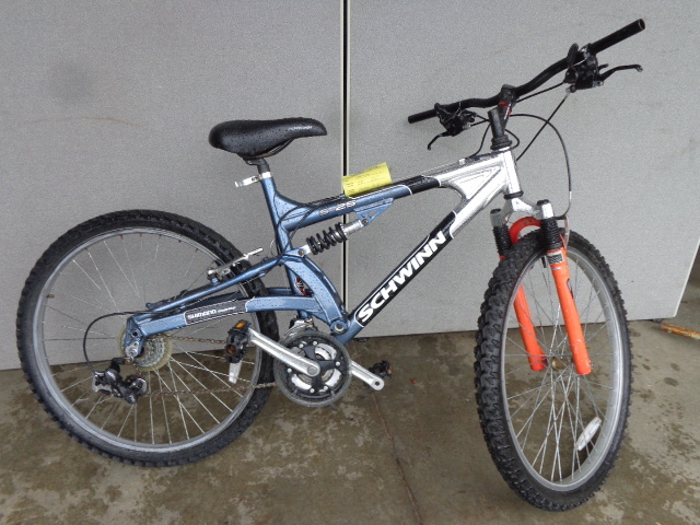 Schwinn s25 store mountain bike price